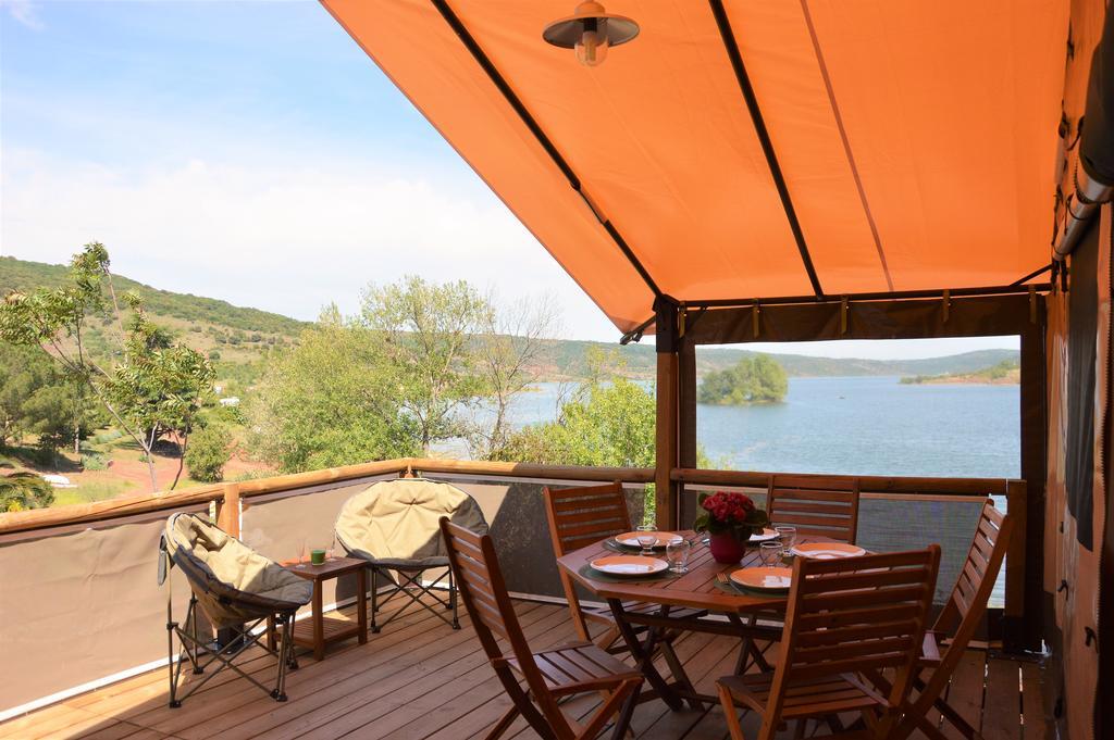 Camping Le Mas De Riri Celles  Dış mekan fotoğraf